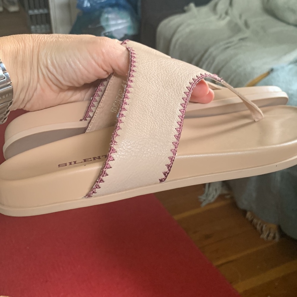 Silent D sandals 41, sz 10